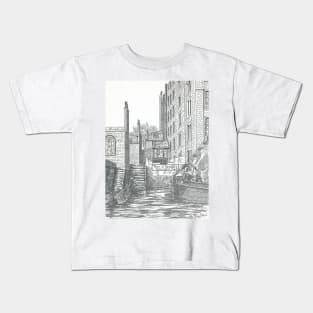 THE TOWN OF RAMSGATE PUB WAPPING  LONDON Kids T-Shirt